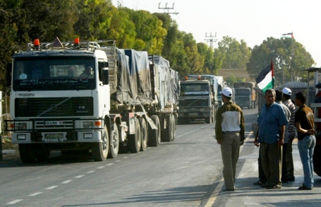 بضائع للقطاعين التجاري والزراعي تدخل غزة اليوم