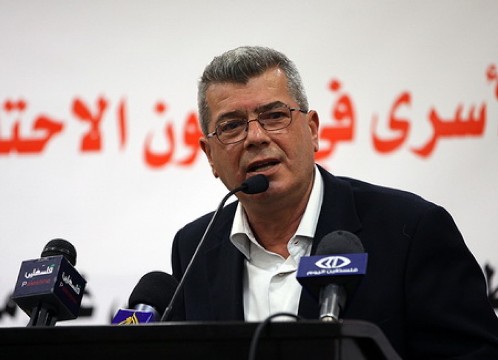 قراقع يدعو المنظمات الدولية إلزام الاحتلال بتنفيذ الاتفاق مع الأسرى