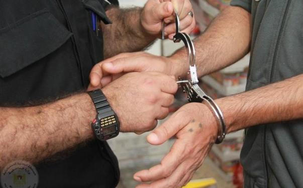 مباحث خانيونس تقبض على محتال خطِر