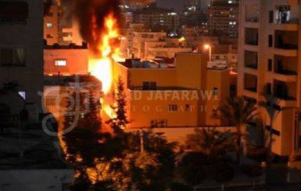 إصابة مواطن بانفجار غامض استهدف المركز الفرنسي بغزة