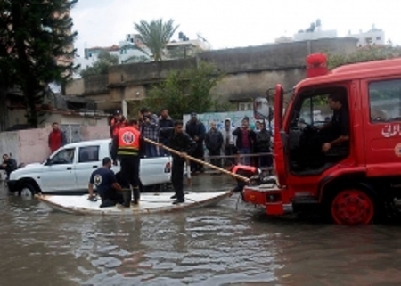 الدفاع المدني: تعاملنا مع 48 حالة مختلفة خلال الـ 48 الماضية