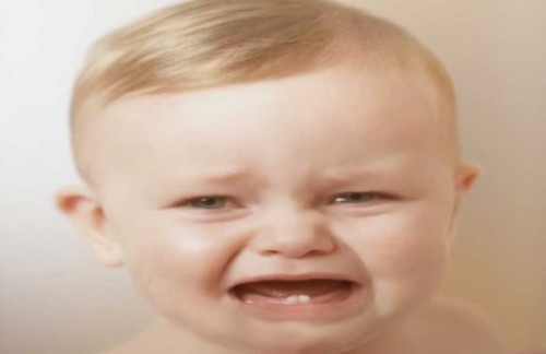 أرادت التخلّص من بكاء أطفالها فقتلتهم