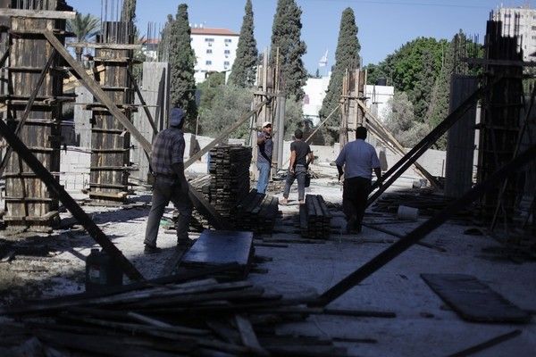 ارتفاع أسعار تكاليف البناء في الضفة 