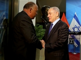 الخارجية المصرية تكشف عن تفاصيل لقاء شكري بنتياهو