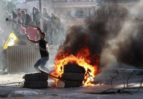 هبّة القدس.. 24 شهيداً بالضفة والقطاع والفلسطينيون يتصدون للمحتل