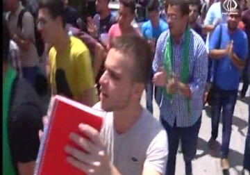 مسيرات واحتجاجات في جامعة بيرزيت لعدم تراجع الادارة عن رفع الاقساط - رغدة عتمة - 15 - 8 - 2016