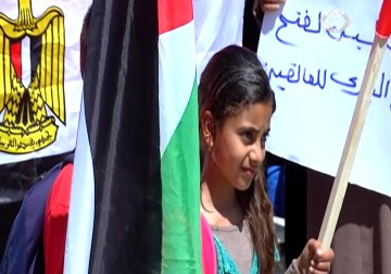 قيادي في حركة فتح ينفي أنباء زيارة محمود عباس لقطاع غزة – 6 – 4 – 2015 – محمد المدهون