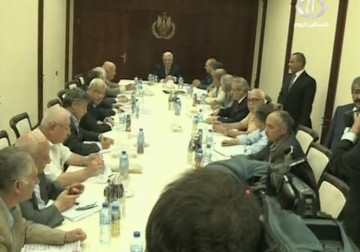 تداول انباء عن نية عباس اعتزال العمل السياسي – 1 – 9 – 2015 – جلال  قبطان