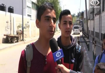 وزارة التربية والتعليم تربط تسليم الكتب المدرسية بدفع الرسوم   - رمزي أبو جزر - 4 - 4 - 2016