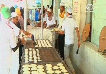 مخبز صيدا... أشهر المخابز التي تقدم حلوى القطايف للقطريين - 22 - 6 - 2015 - محمد المدهون