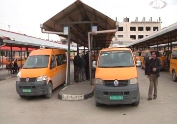 إضراب سائقي المركبات العمومية يشل خطوط النقل الرئيسة في محافظات الضفة الغربية – 23 – 2 – 2015 - مراد أبو عمر