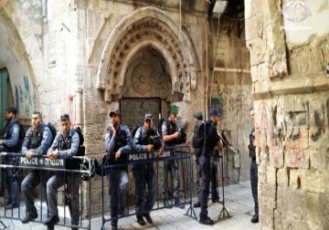 مستوطنون يقتحمون ساحات المسجد الأقصى من جهة باب المغاربة - 1 - 10 - 2015 - فاطمة عبد الجواد