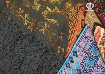 نادي فتيات فلسطين بدمشق يعلم فتيات مخيم اليرموك  فن التطريز - 21 - 4 - 2015 - رنا بجيرمي