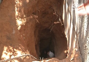 صواريخ الاحتلال غير المنفجرة.. موت مؤجل يتهدد عائلات بأكملها - 16 - 3 - 2015 - رمزي البيروتي