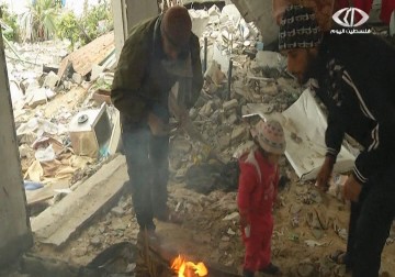 الزهار:الحكومة ستناقش ملفات إعادة الإعمار ورواتب الموظفين وأزمة الكهرباء – 10 – 1 – 2015 – ناصر ستة