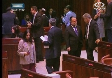 كنيست الاحتلال يقر مجموعة قرارت عنصرية قبيل حله - 9 – 12 – 2014 – جلال قبطان