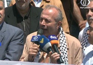 تقرير| عدد من ممثلي الفصائل يشاركون في إعتصام في معتقل الخيام تضامنا مع الأسرى المضربين