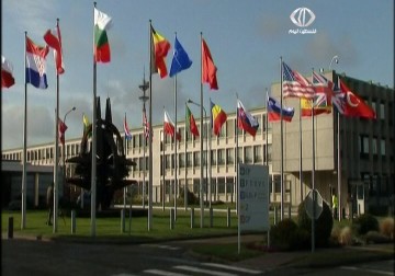 فرنسا وبريطانيا تعلقان مشاركتهما في الاجتماعات التمهيدية لمجموعة الثماني في سوتشي – 3 – 3 – 2014 – زينب جمول