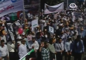 من ايران انطلقت شعلة يوم القدس العالمي وجابت كافة أنحاء العالم – 10 – 7 – 2015 – فاطمة ابراهيم