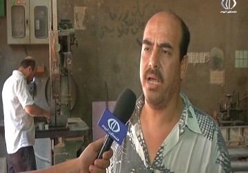 للعام الثاني على التوالي الاحتلال يواصل منع ادخال الاخشاب - اكرم دلول - 27 - 7 - 2016..