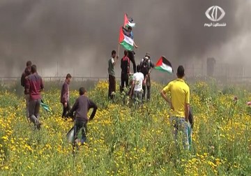 الاحتلال يقمع تظاهرة سلمية إحياء ليوم الأرض شرقي خانيونس  - 29 – 3 – 2015 - أكرم دلول