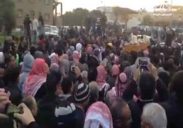 جماهيرغفيرة تشييع جثمان الشهيد الزيادنة والغضب يعم أراضي ال48 – 19 – 1 – 2015 – باسل الطناني