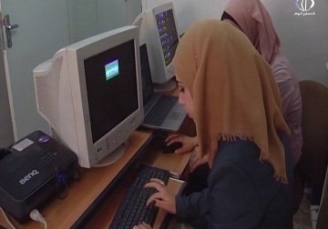 طالبتان بجامعة القدس المفتوحة تصممان تطبيقًا للعثور على الهاتف المفقود - 21  - 6 - 2016