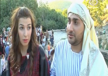 عروسان فلسطينيان يقيمان حفل زفافهما في قرية لفتا المهجرة - 3 - 8 - 2015 - فاطمة عبد الجواد