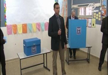 بدء الاقتراع في الانتخابات التشريعية في الكيان الإسرائيلي -  17  - 3 - 2015 - زينب جمول