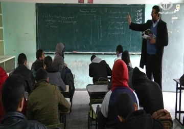 في يوم المعلم الفلسطيني .. معلمو القطاع يطالبون بحقوقهم الوظيفية - 14 - 12 - 2015 - رمزي البيروتي