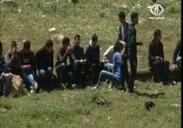 أهالي مخيم الفوار في الخليل يناشدون السلطة لبناء مدرسة ثانوية للذكور - 5 - 4 - 2015 - فداء نصر