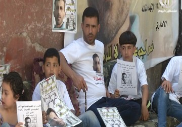 الاعتصام الأسبوعي أمام مقر الصليب الأحمر في غزة للتضامن مع الأسرى - فاتن الصالح - 10 - 5 - 2016