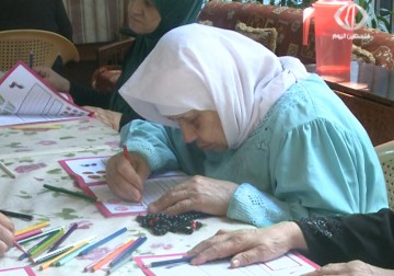 المسنة عمشة سليمان ابنة مخيم برج البراجنة في لبنان تعيش وحدها دون معيل - 1 - 10 - 2015 - نورا المشهراوي