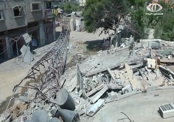 في اليوم العالمي لحقوق الإنسان المؤسسات الحقوقية تدعو لرفع الحصار – 10 – 12 – 2014 - يوسف أبو كويك