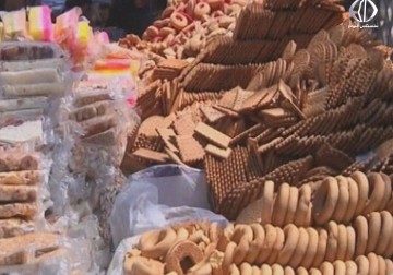 صنع الحلويات في رمضان والعيد من أهم العادات الفلسطينية  - 5 - 7 - 2016