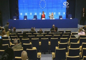 اجتماع للبرلمان الأوكراني لتشكيل حكومة جديدة بعد عزل يانوكوفيتش – 24 – 2 – 2014 – نادر محمد