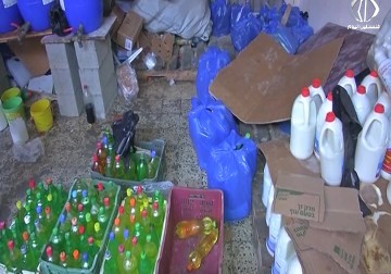 مئات البيوت أصبحت مصانع منظفات لا تصل إليها أعين الرقابة - أكرم دلول - 1 - 3 - 2017