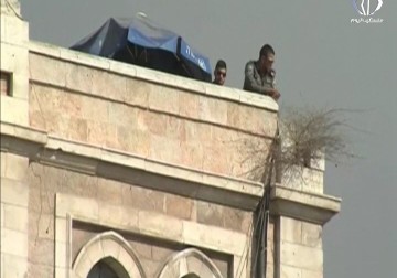 الاحتلال يشدد اجراءاته الأمنية في محيط المدينة بالتزامن مع عيد العرش اليهودي - لبيبة شريفة - 19 - 10 - 2016