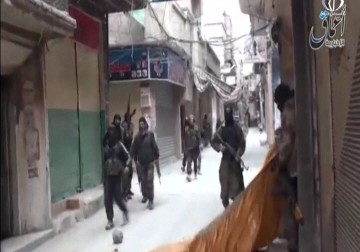 أنباء عن مفاوضات بين الحكومة السورية ومسلحي النصرة لخروجهم من اليرموك - هادي خزعل - 13 - 7 - 2016