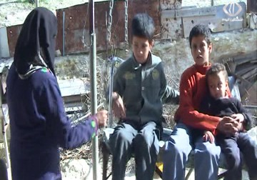 المستوطنون يتوعدون عائلة الطفلة الأسيرة استبرق نور بالحرق – 30 – 11 – 2015 – امون الشيخ