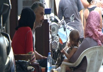 تقارير محلية ودولية تحذر من ارتفاع نسب البطالة والفقر داخل المخيمات الفلسطينية في لبنان - نورا مشهراوي - 8 - 5 - 2016