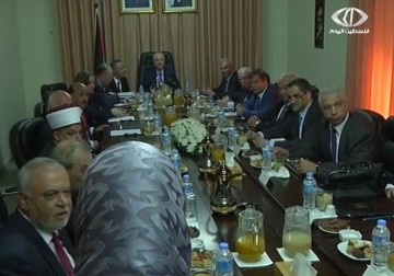 مشاورات بين اعضاء اللجنة التنفيذية حول الزيارة المرتقبة الى غزة - 1 – 2 – 2015 – لبيبة شريفة