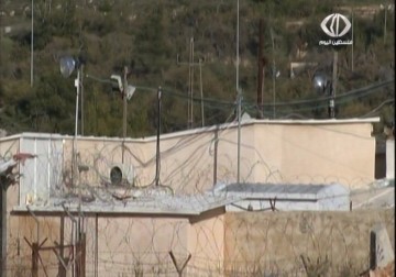 قوات الاحتلال تقتحم القسمين 15 و 16 في معتقل عوفر – 22 – 3 – 2015 – جلال قبطان