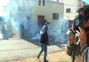 قوات الاحتلال تقمع المسيرات الشعبية المناهضة للجدار والاستيطان وتصيب العشرات – 27 – 12 – 2014 –  محمد مدهون 