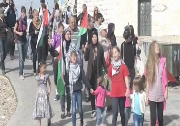 الطفلة جنى التميمي.. شاهدة على انتهاكات الاحتلال بحق قريتها النبي صالح - 25 - 11 - 2014  - نورا مشهراوي