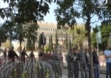 تظاهرة حاشدة في وسط لبنان احتجاجا على  قرار زيادة الضرائب - مريم الخليل