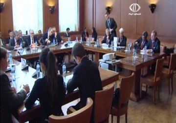 اخفاق وفـدا الحكومة السورية والائتلاف المعارض في التوصل لاتفاق حول أولويات حل الأزمة السورية – 14 – 2 – 2014 – أحمد عبد الله