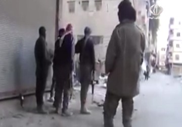 تنظيم داعش يسيطر على معظم شوارع مخيم اليرموك جنوب العاصمة السورية دمشق – 3 – 4 – 2015 – نور الزمان شوقي