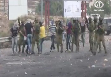 قوة من المستعربـين المقنـعين يخطفون 4 شبان خلال المواجهات عند المدخل الشمالي لمدينة البيرة – 7 – 10 – 2015 – رغدة عتمة