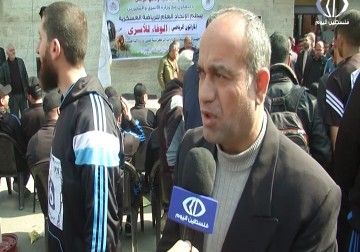 عشرات المتضامنين والعدائين يشاركون في ماراثون 